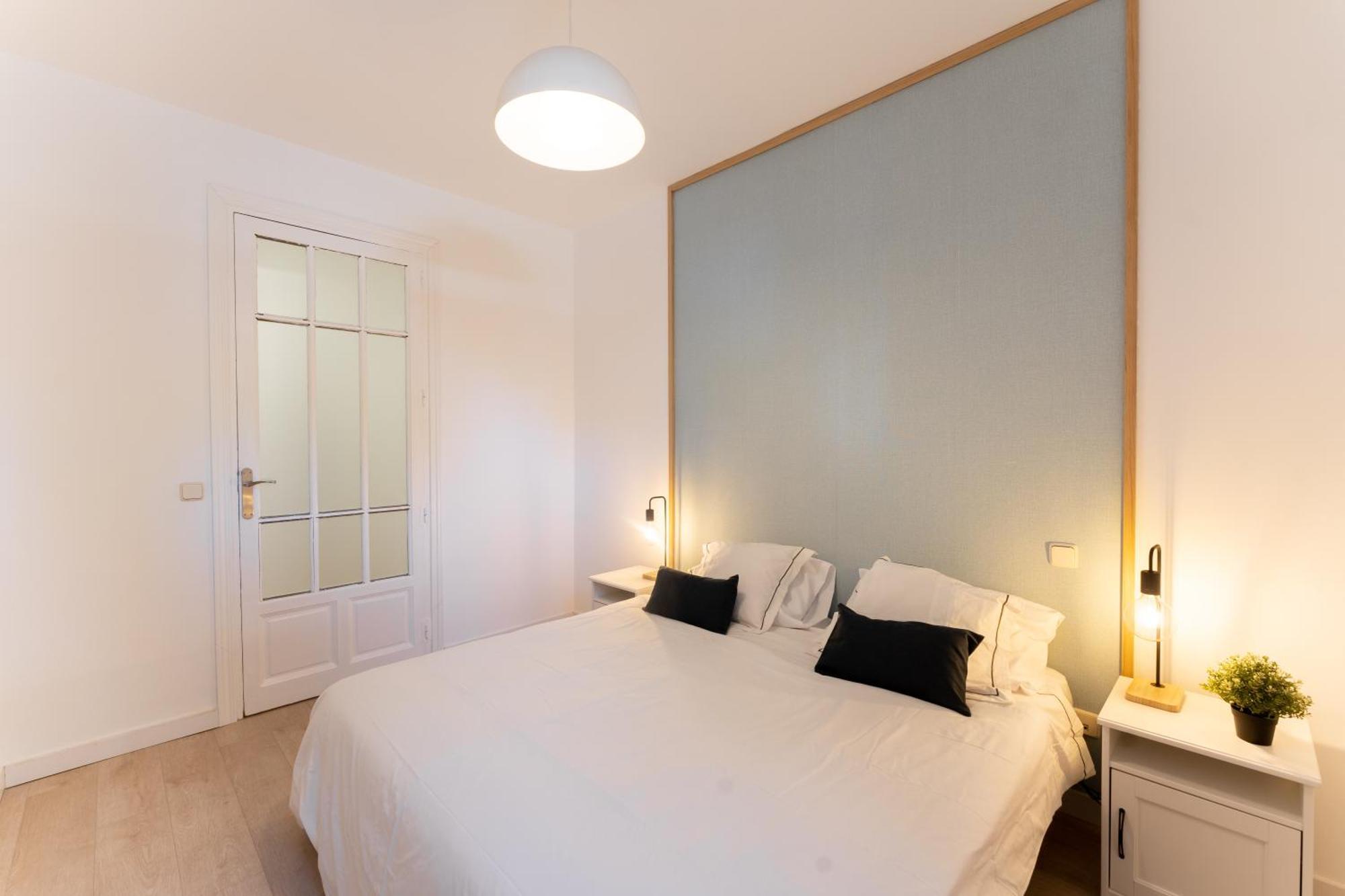 Luxe Apartment In Chamberi Chic Madrid Extérieur photo