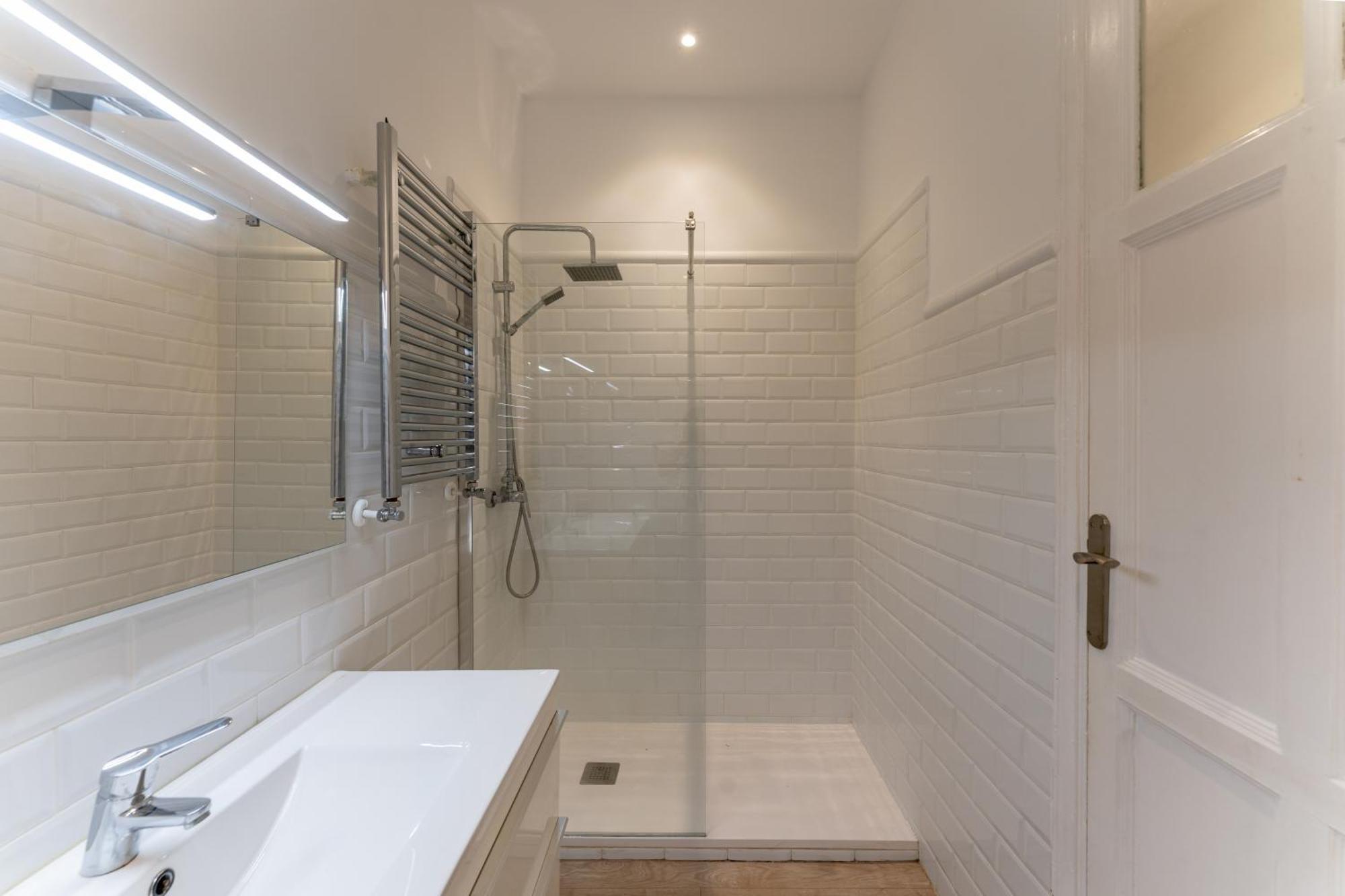 Luxe Apartment In Chamberi Chic Madrid Extérieur photo